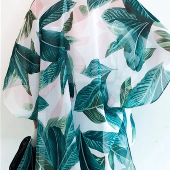 Tropical Kimono - Picture 3 of 3